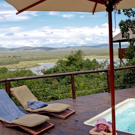 Nkwazi Lake Lodge Pongola Bagian luar foto