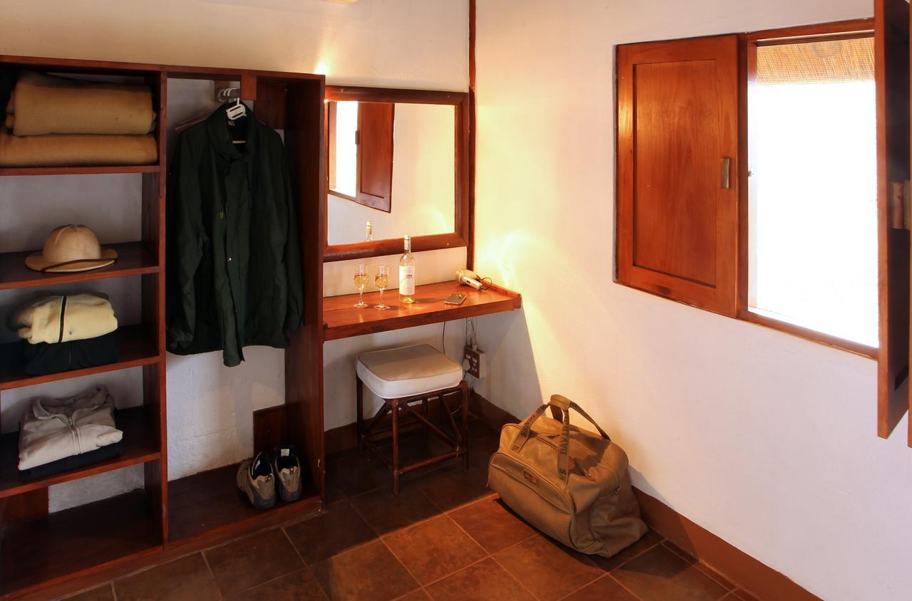 Nkwazi Lake Lodge Pongola Bagian luar foto