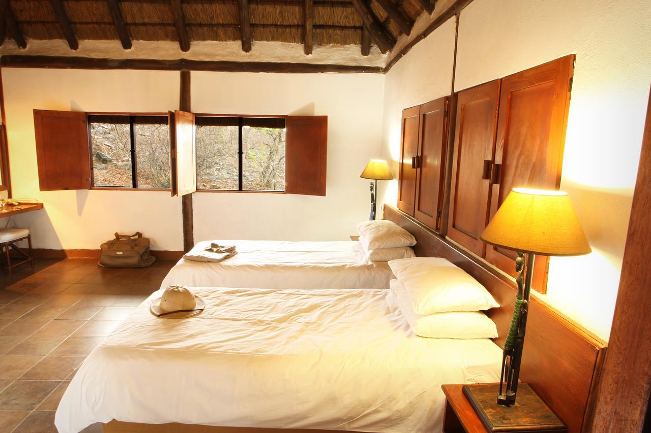 Nkwazi Lake Lodge Pongola Bagian luar foto